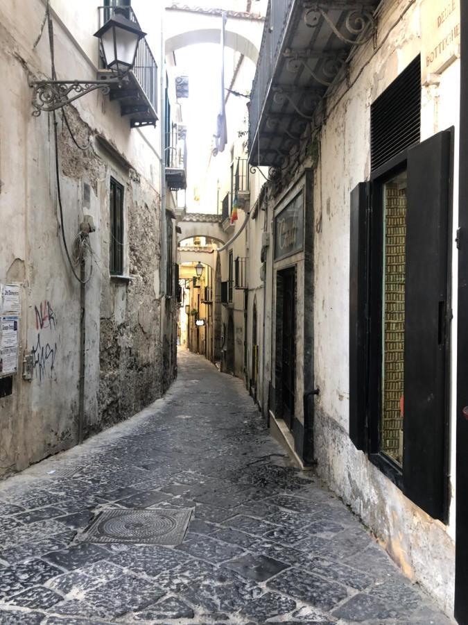 Casa Vittoria Leilighet Salerno Eksteriør bilde