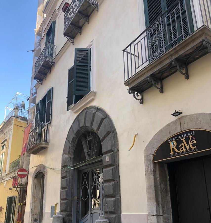 Casa Vittoria Leilighet Salerno Eksteriør bilde