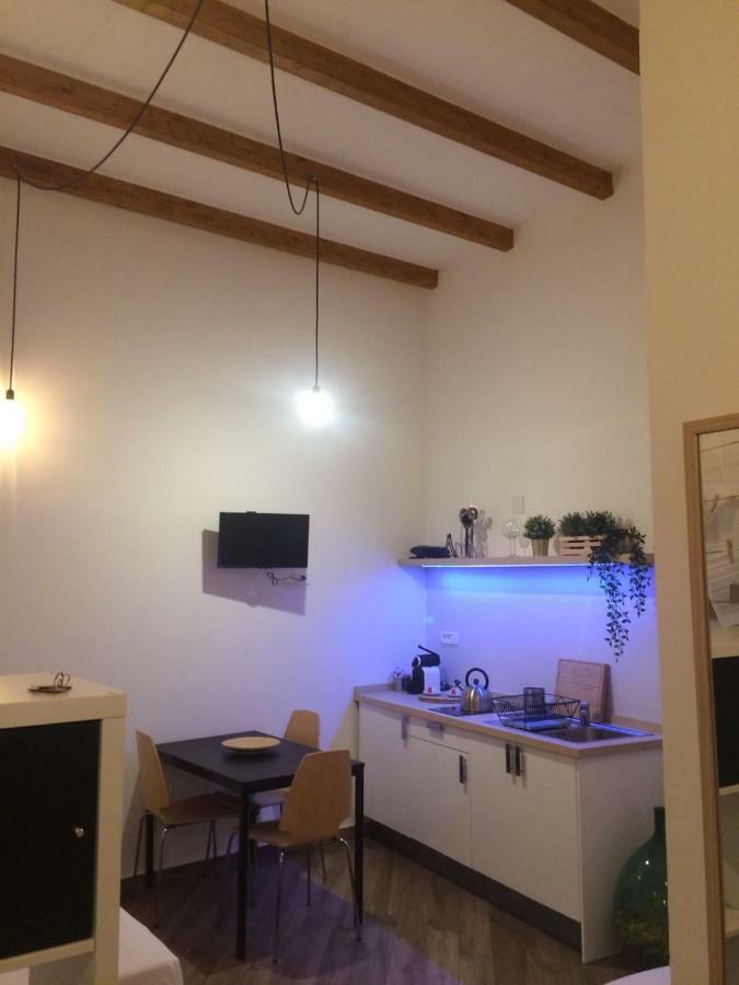 Casa Vittoria Leilighet Salerno Eksteriør bilde